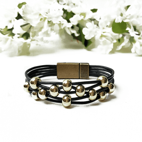 Simple black leather tied gemstone *** bracelet main image 1