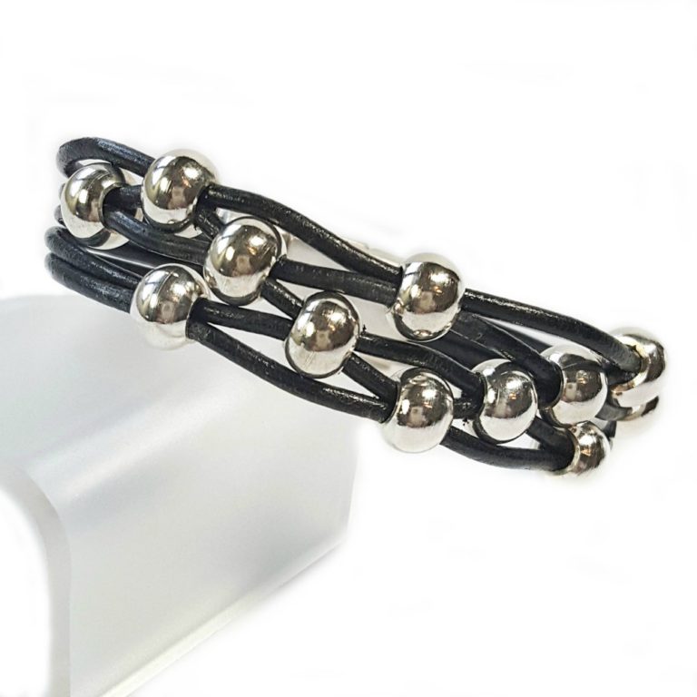 Black Leather Bead Bracelet for Women is a Classic